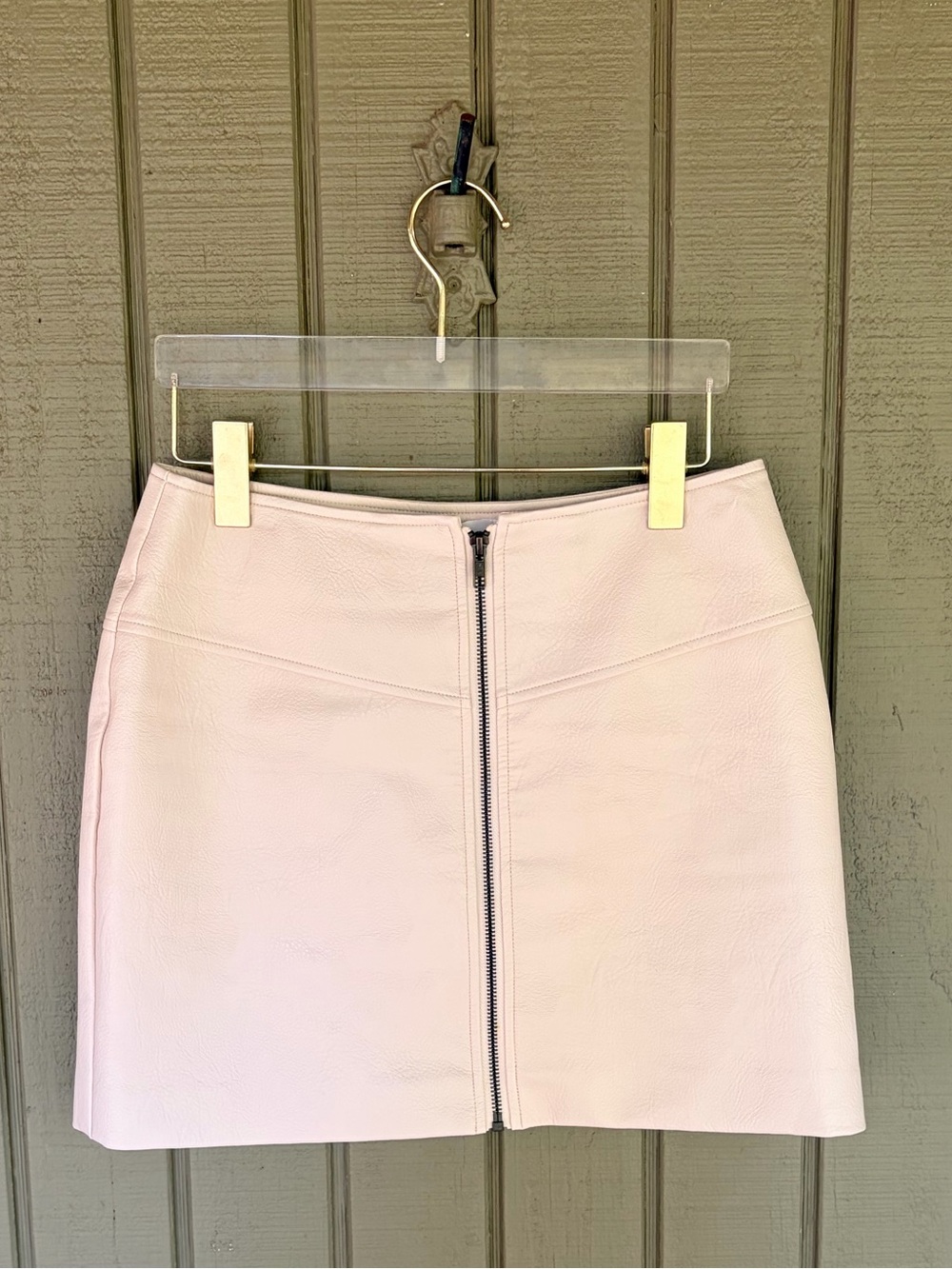 ASTR the Label Cream Faux Leather Zip Front Mini Skirt Medium ACS9101